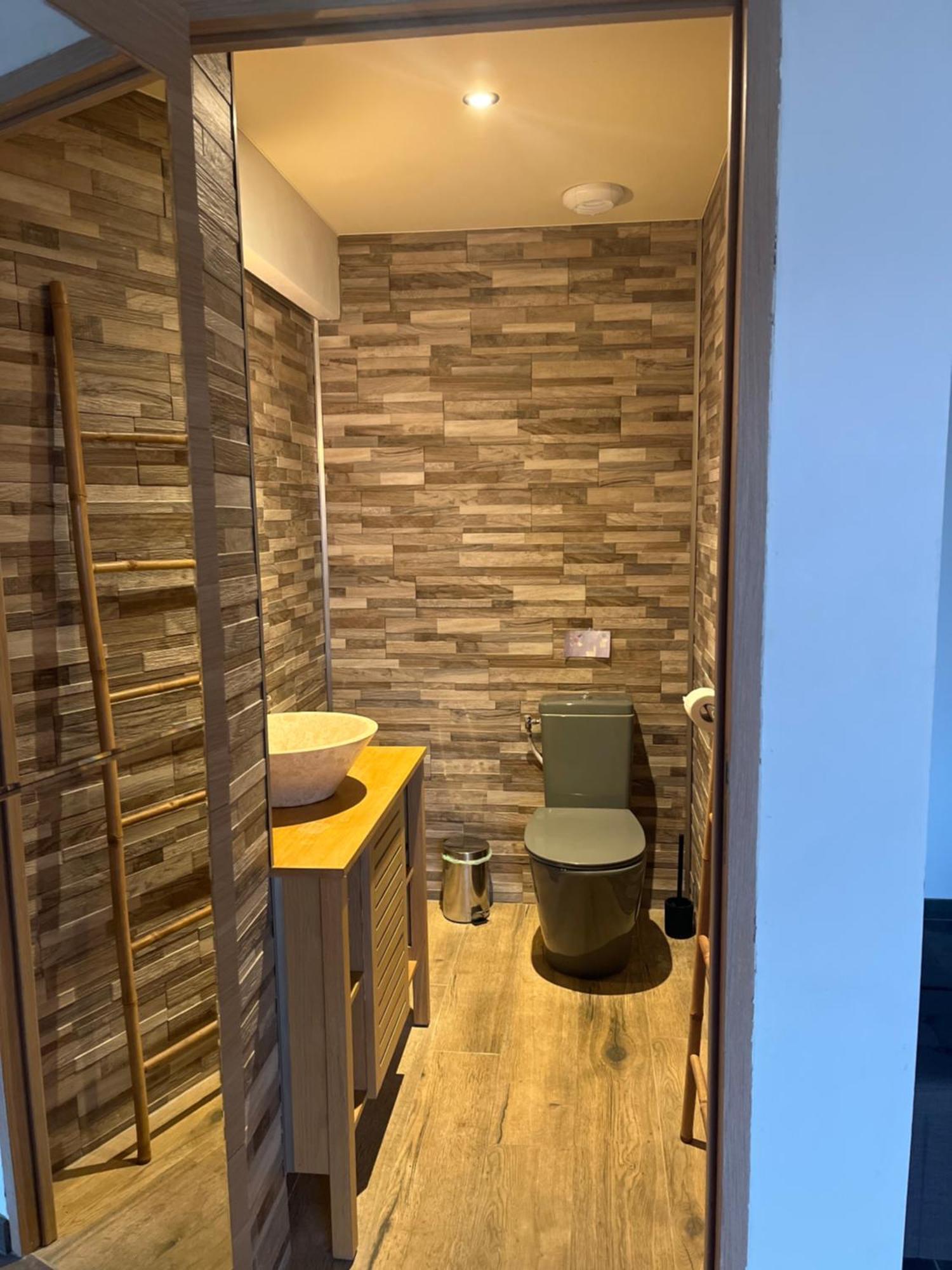 Studio Port Pin Vue Mer, Jacuzzi, Hammam, Parking Prives 卡西斯 外观 照片
